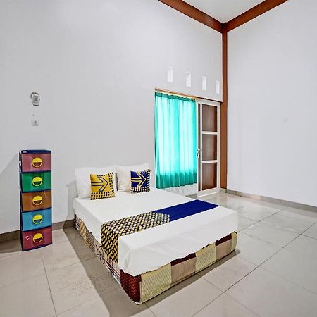 Hotel Oyo 92006 Kost Sejahtera Syariah Sidoarjo Zewnętrze zdjęcie