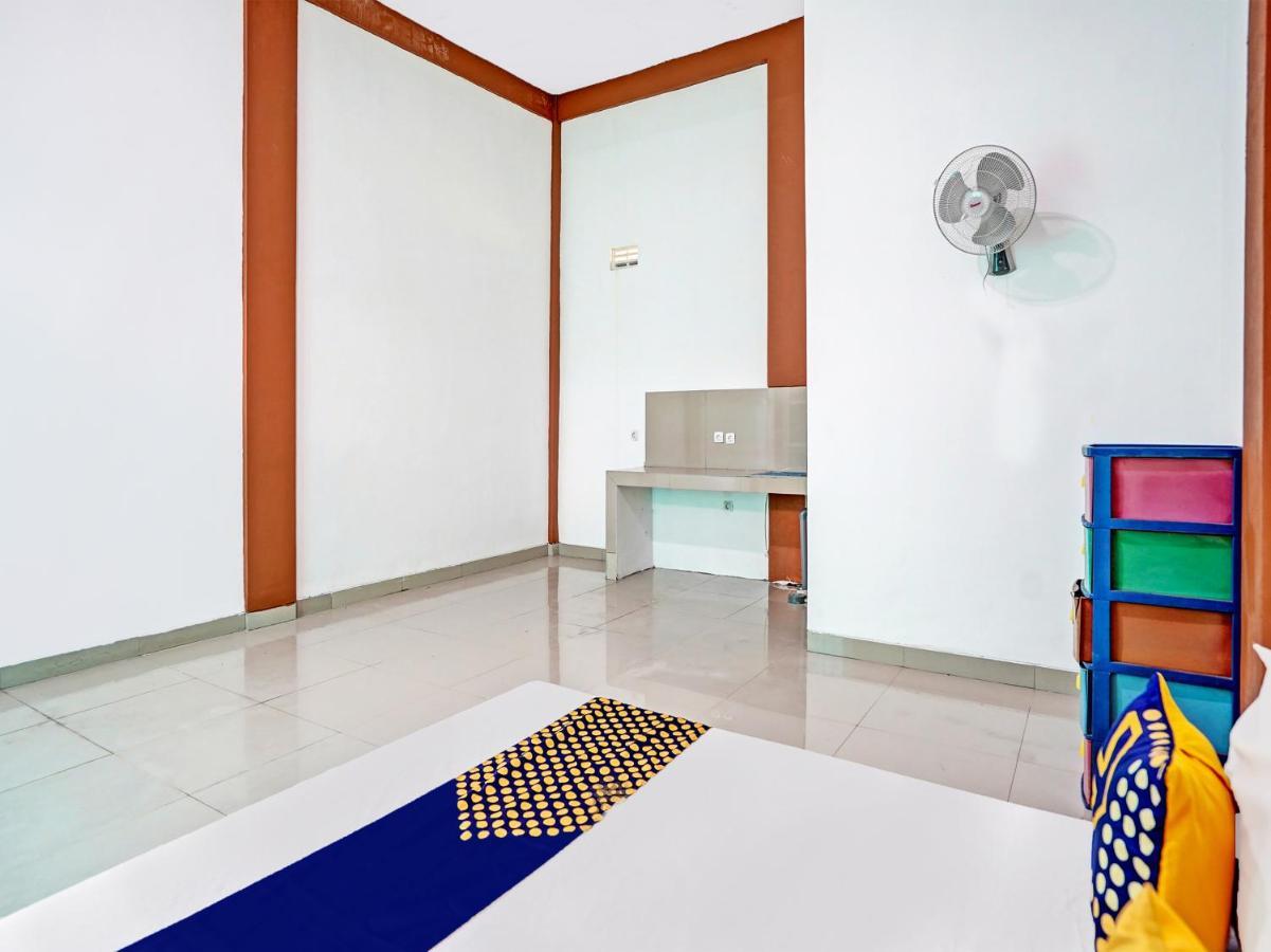 Hotel Oyo 92006 Kost Sejahtera Syariah Sidoarjo Zewnętrze zdjęcie