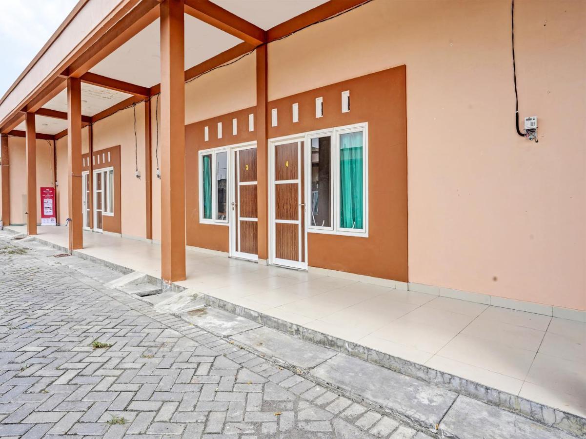 Hotel Oyo 92006 Kost Sejahtera Syariah Sidoarjo Zewnętrze zdjęcie