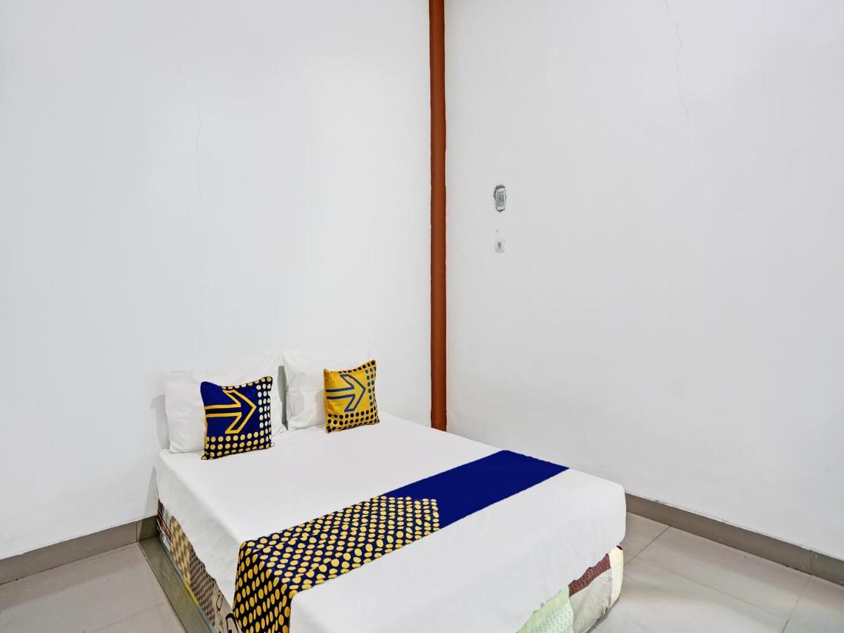Hotel Oyo 92006 Kost Sejahtera Syariah Sidoarjo Zewnętrze zdjęcie