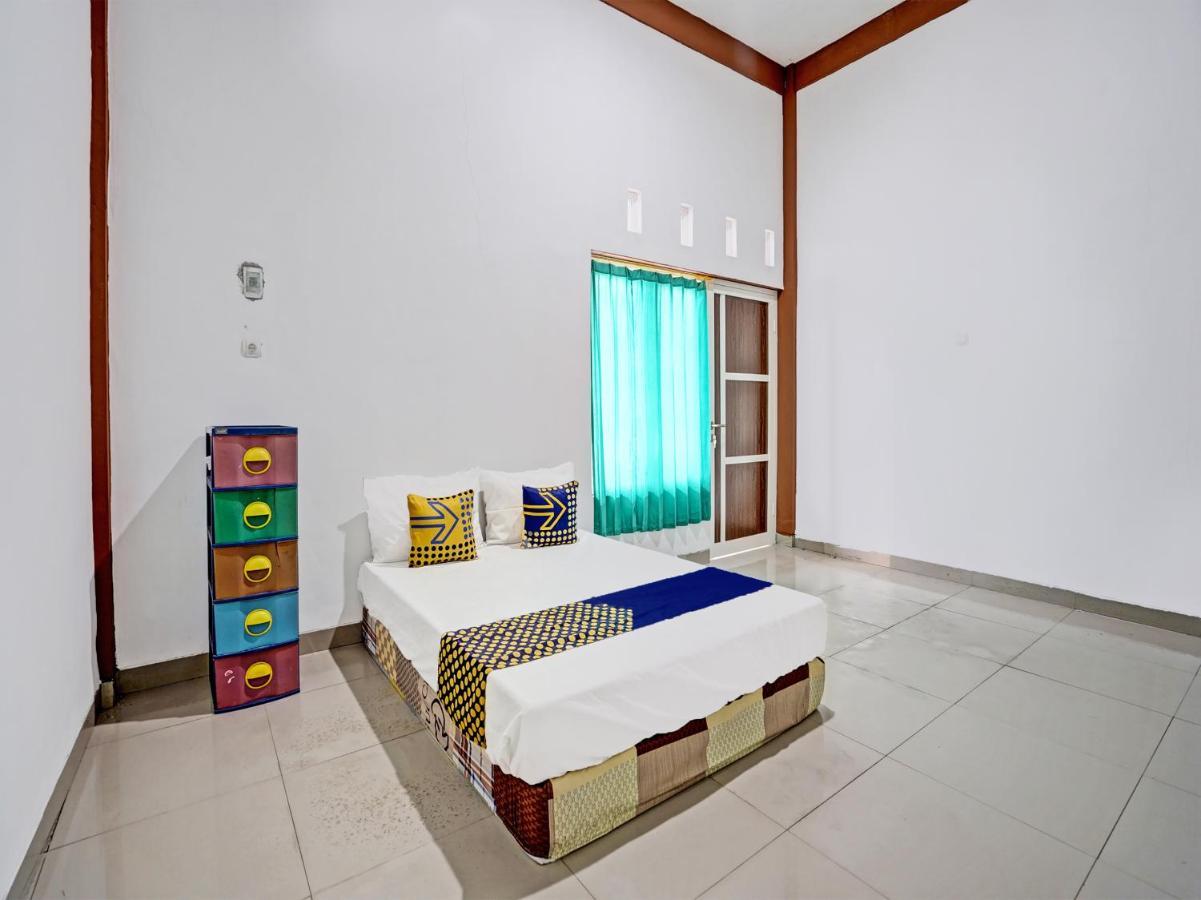 Hotel Oyo 92006 Kost Sejahtera Syariah Sidoarjo Zewnętrze zdjęcie