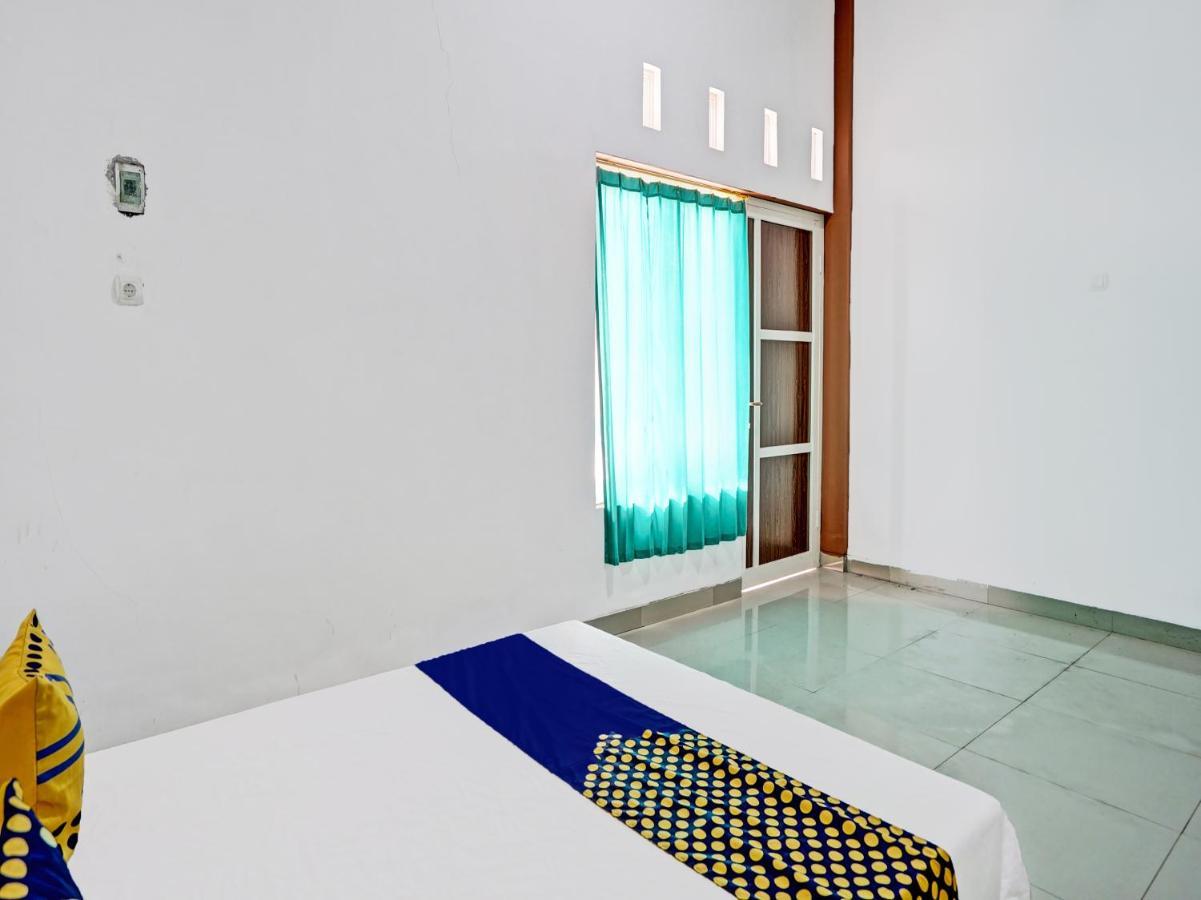 Hotel Oyo 92006 Kost Sejahtera Syariah Sidoarjo Zewnętrze zdjęcie